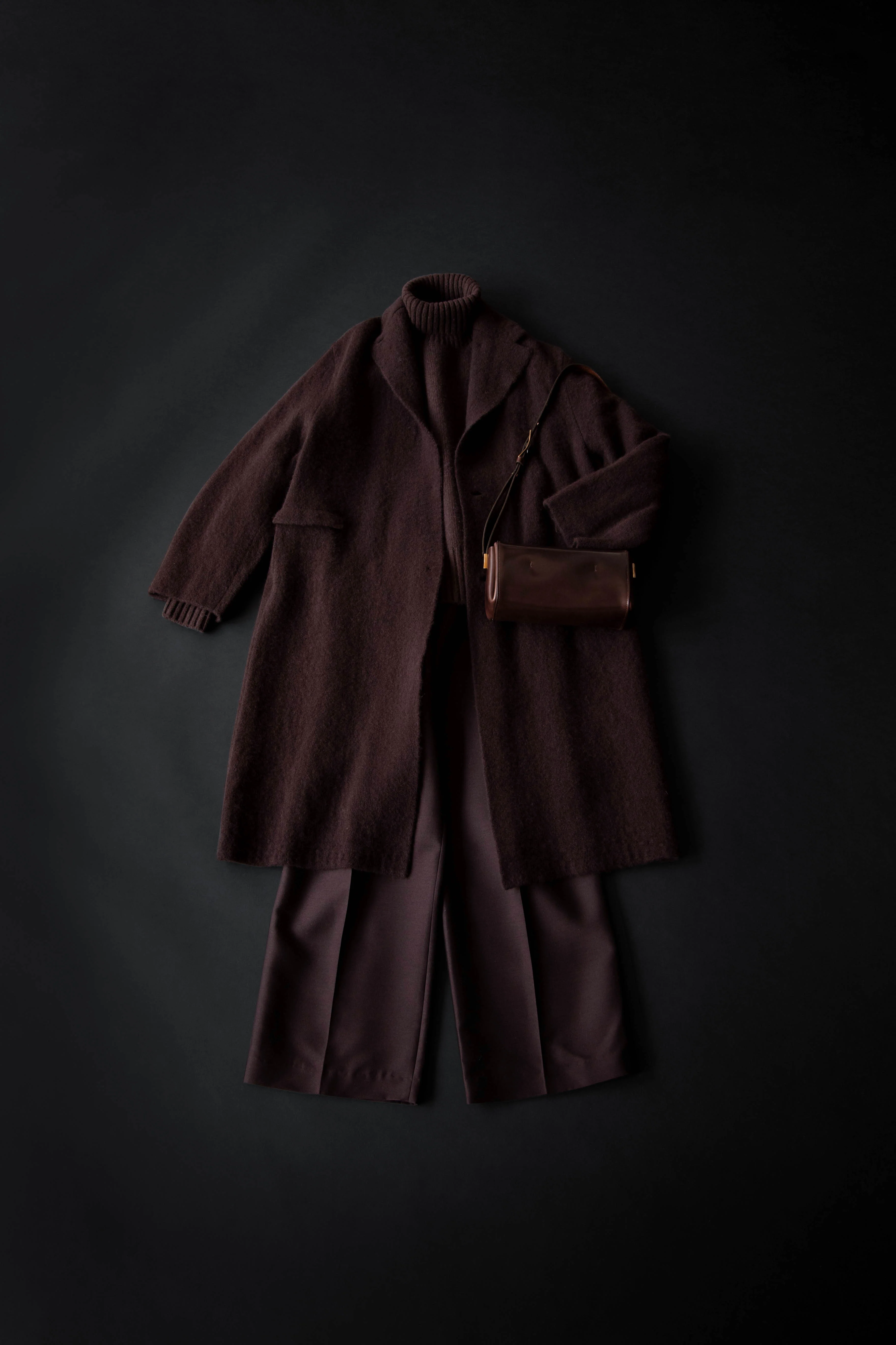 Sandbeige | Iris Pants in Dark Brown - Image 2