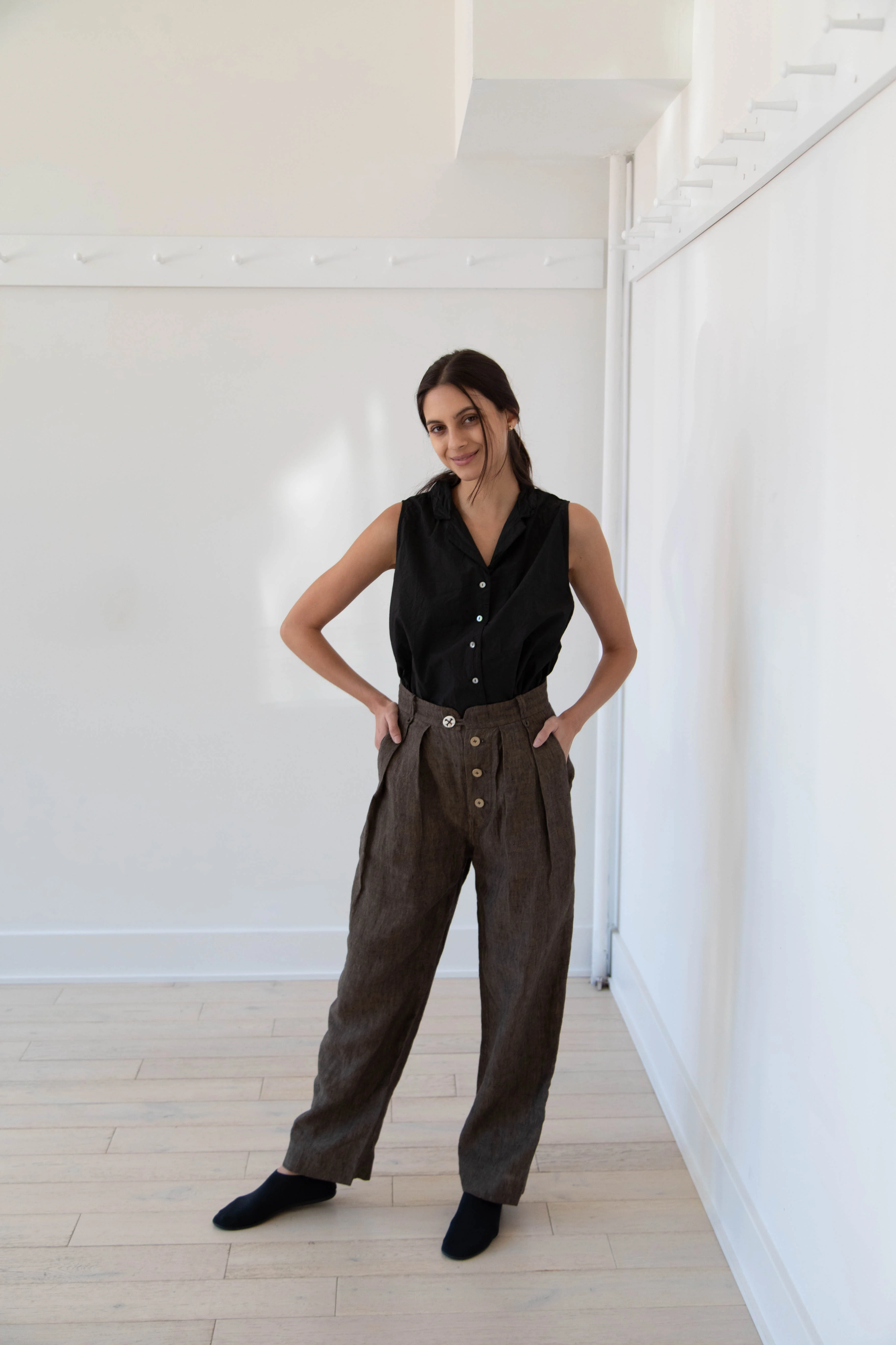 Seventyfive | Double Pleated Trousers in Walnut Linen - Image 33
