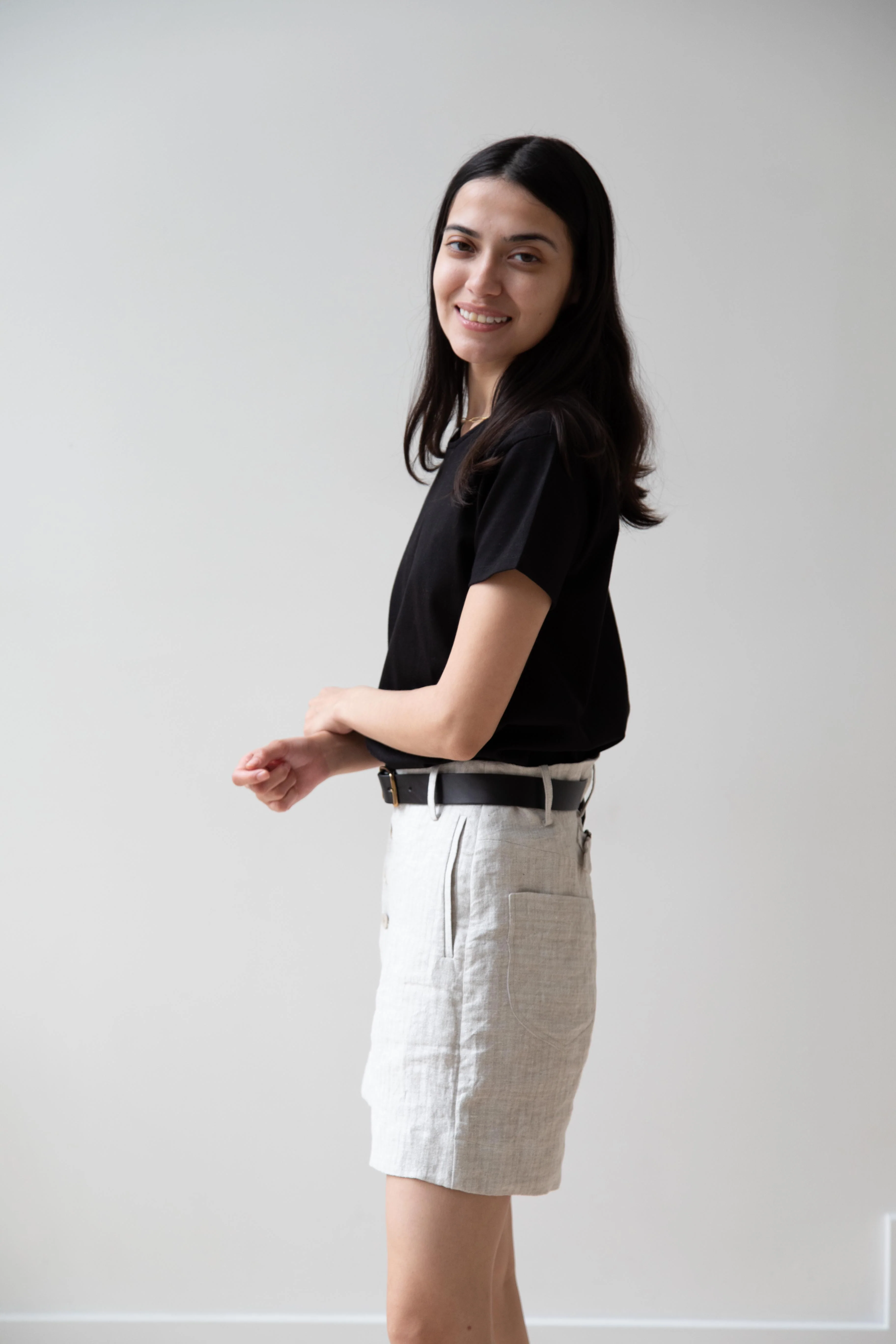 Seventyfive | Fishtail Shorts in Oyster Linen - Image 28