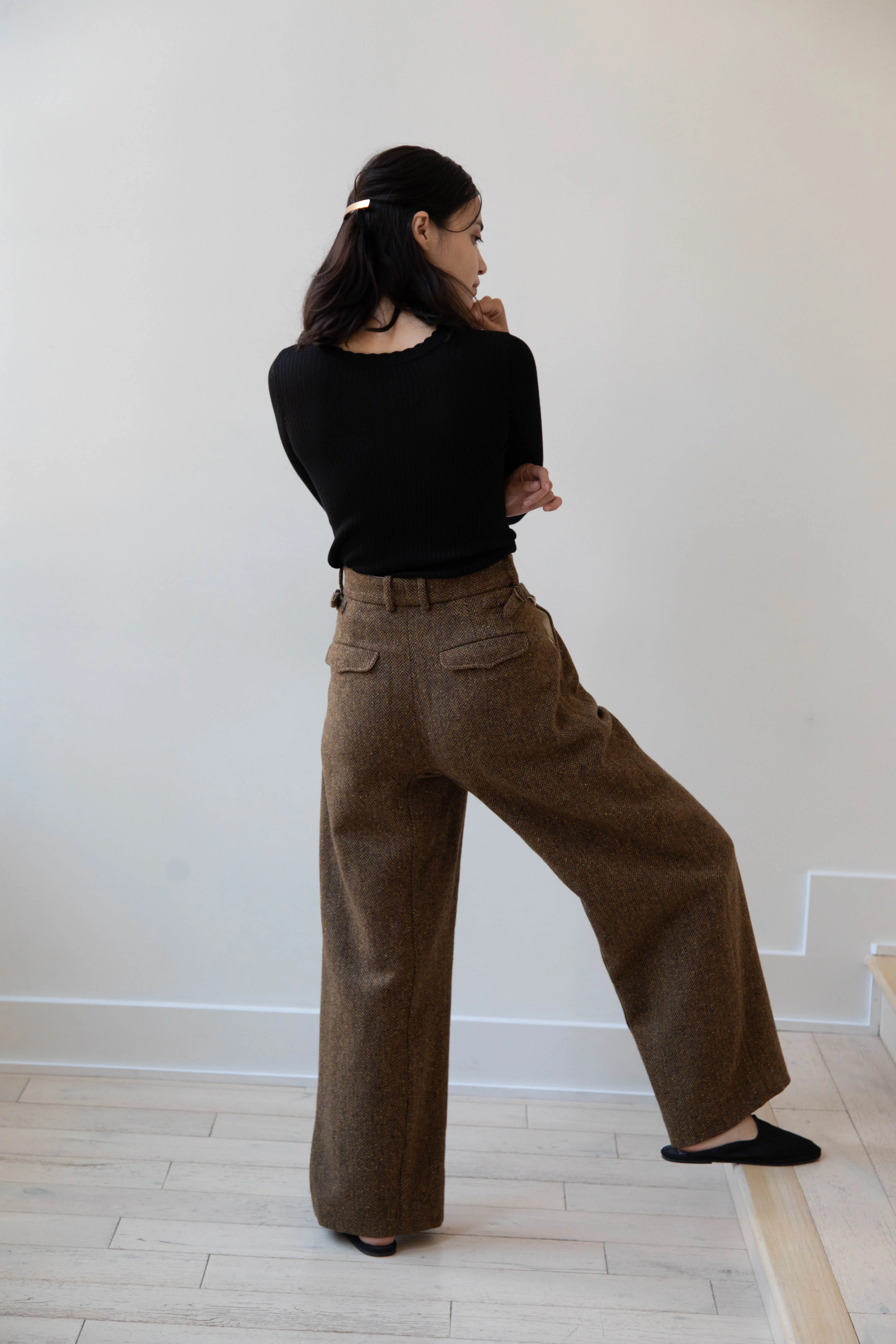 Seventyfive | Pleated Trouser in Donegal Herringbone - Image 18