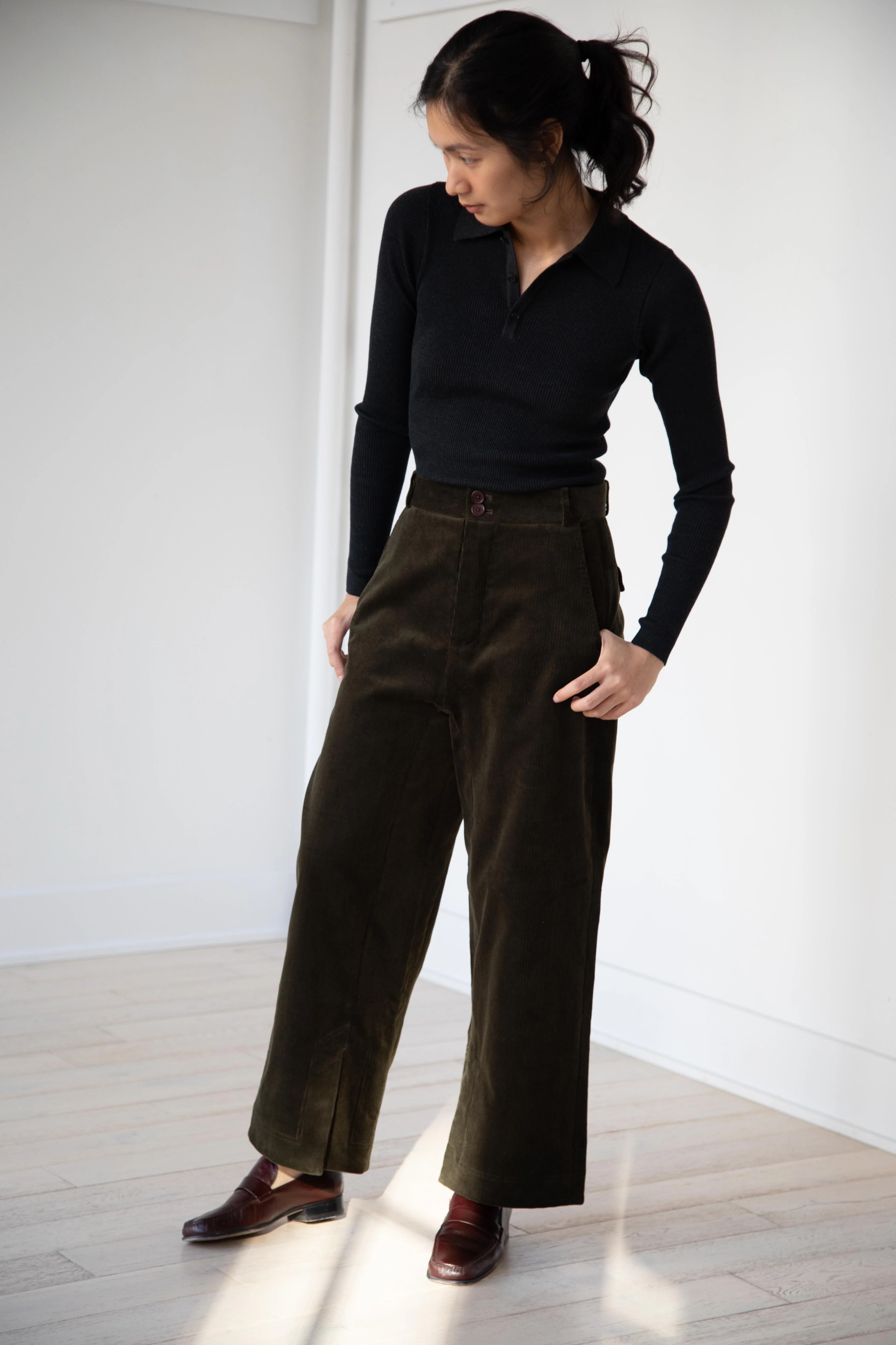 Seventyfive | Rambling Trousers in Olive Green - Image 22