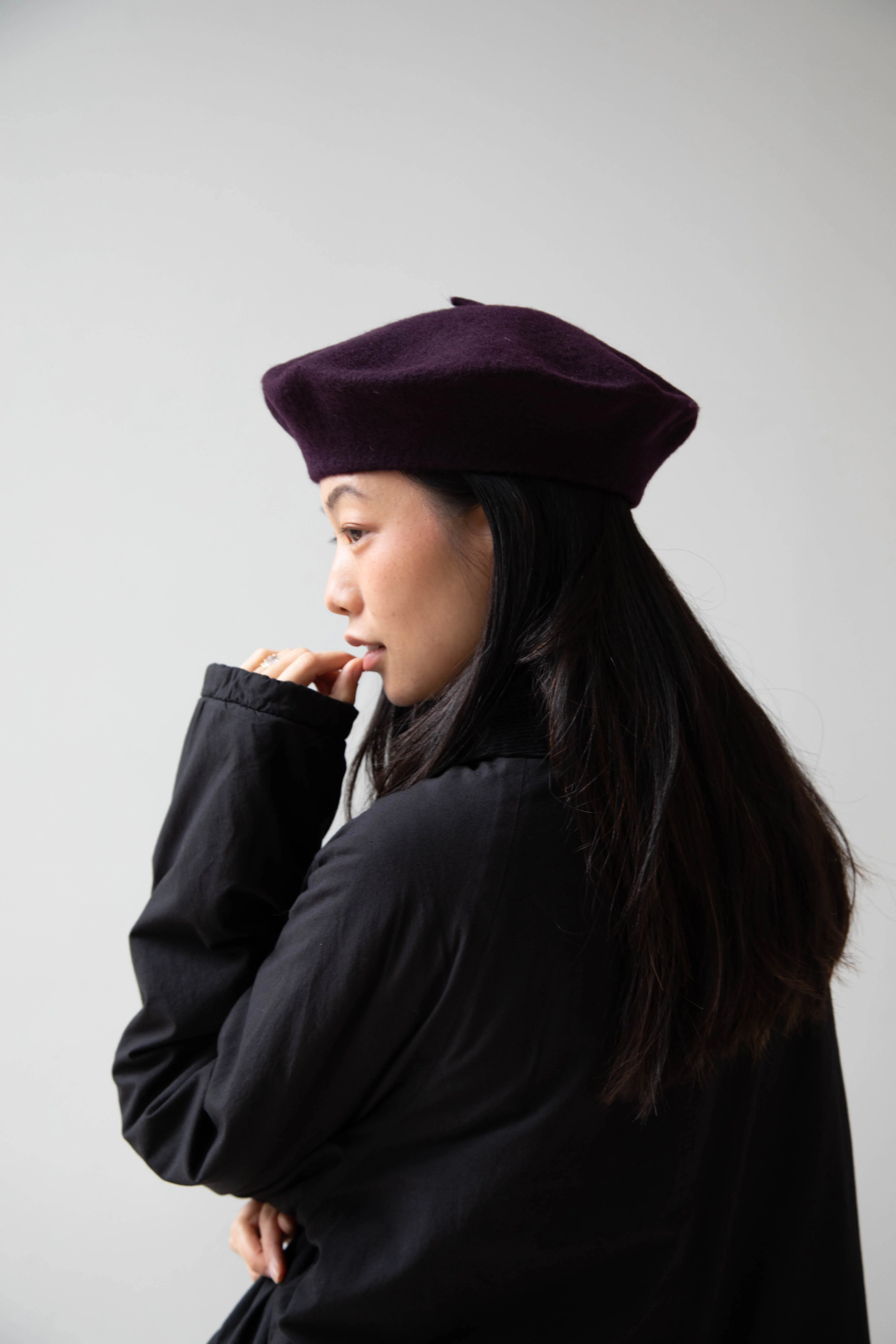 Signa 1925 | Felted Knit Beret in Plum - Image 6