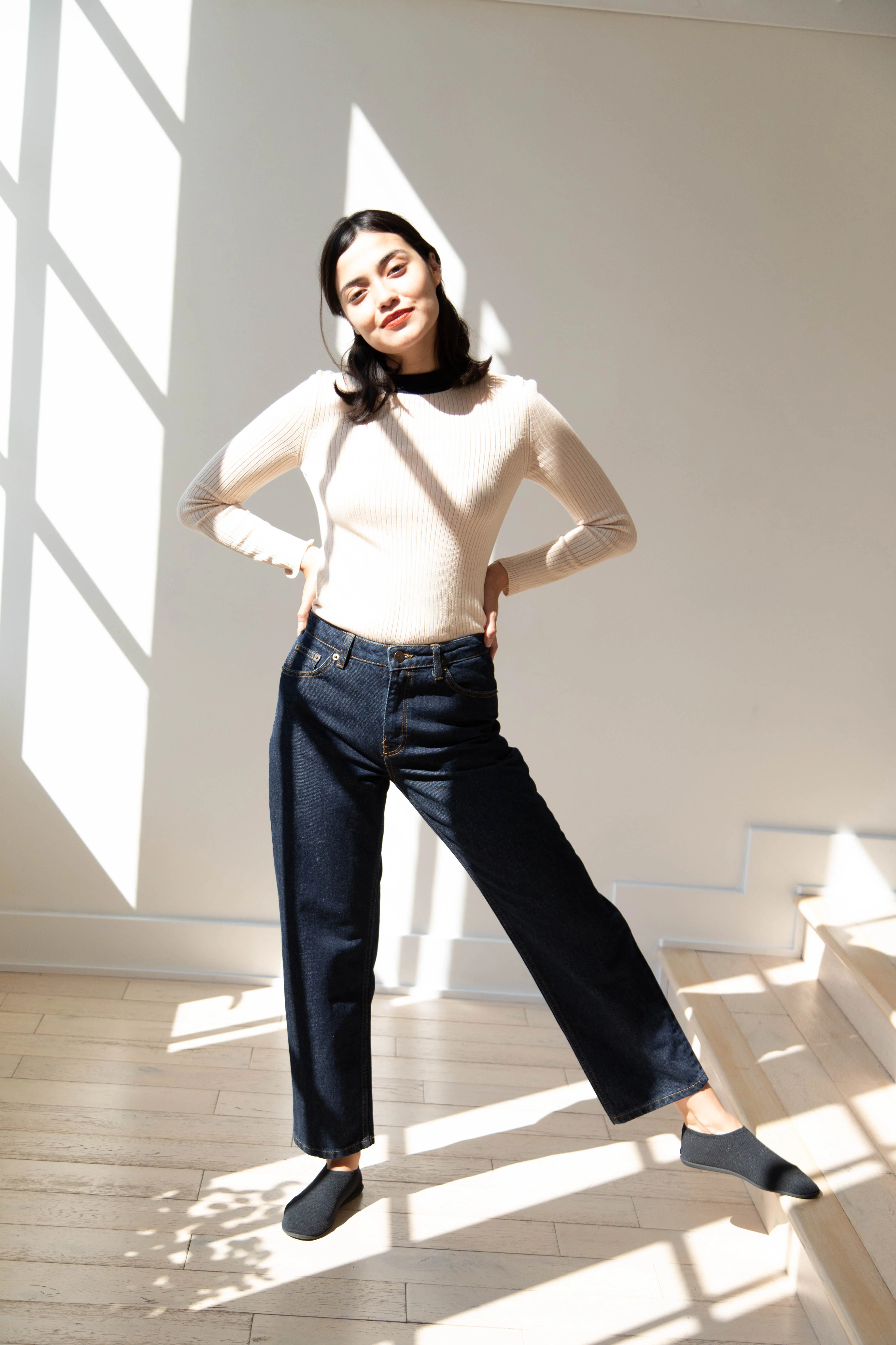 Skall | Allison Cropped Jeans in Indigo Blue Denim - Image 29