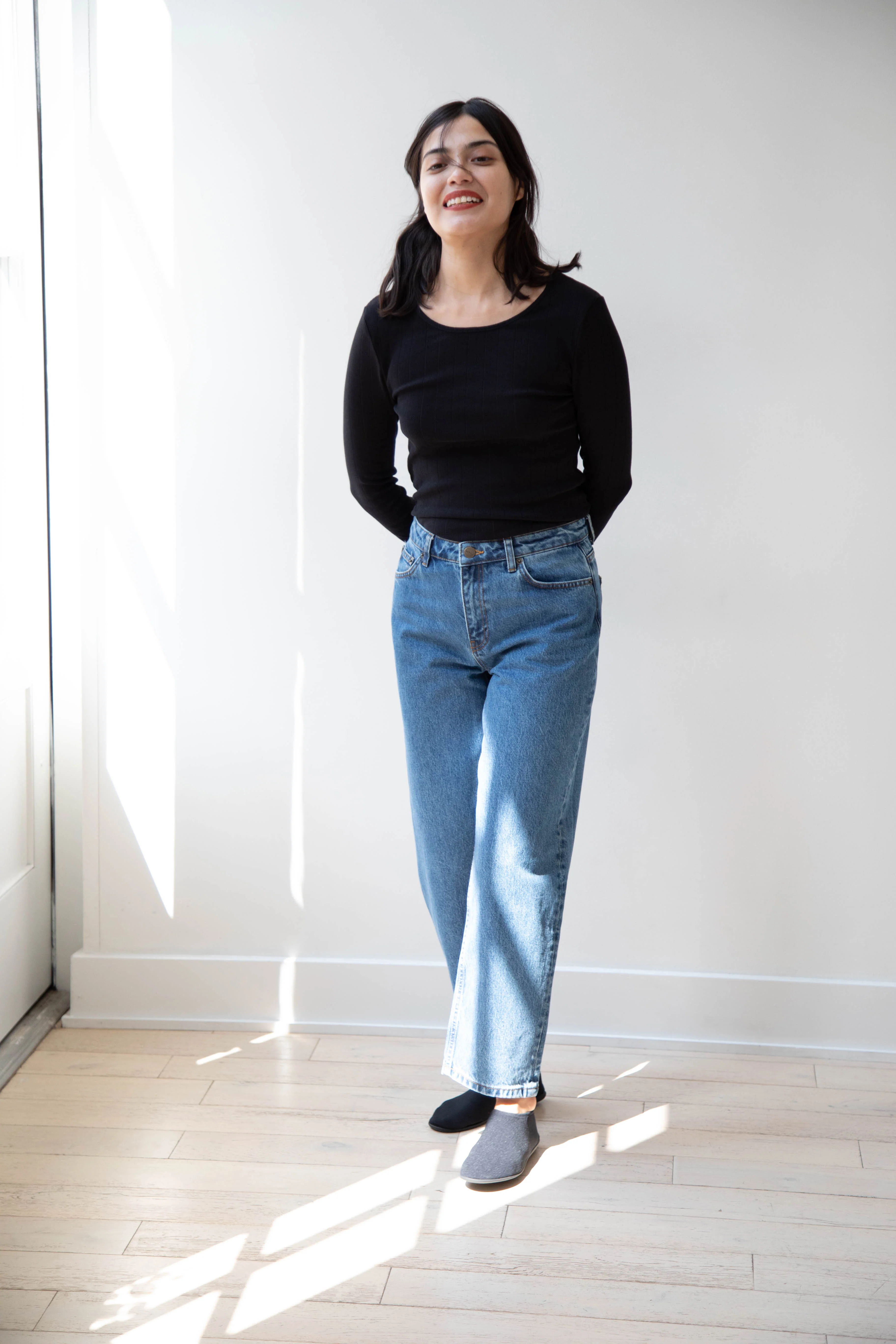 Skall | Allison Cropped Jeans in Washed Mid Blue - Image 20