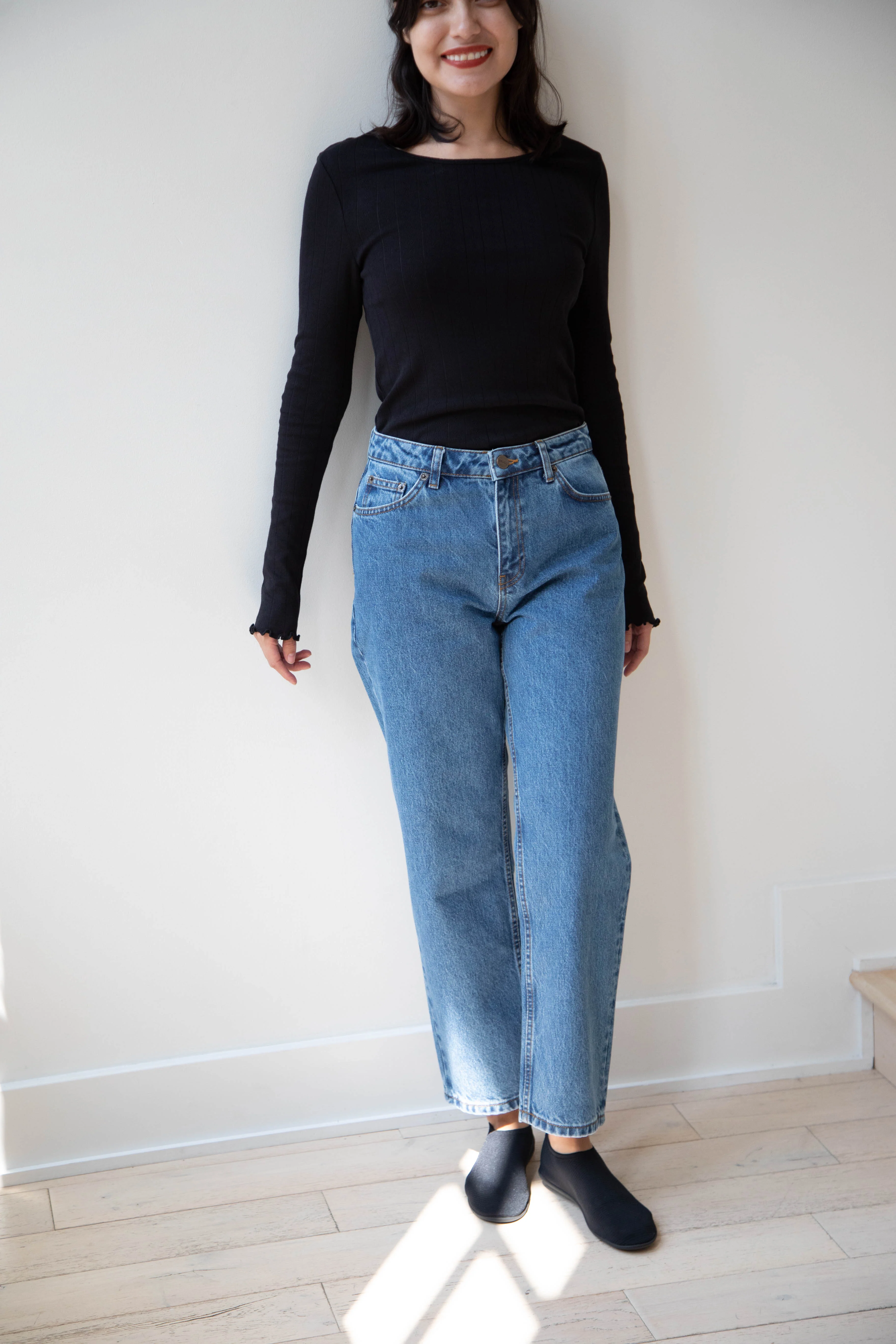 Skall | Allison Cropped Jeans in Washed Mid Blue - Image 21