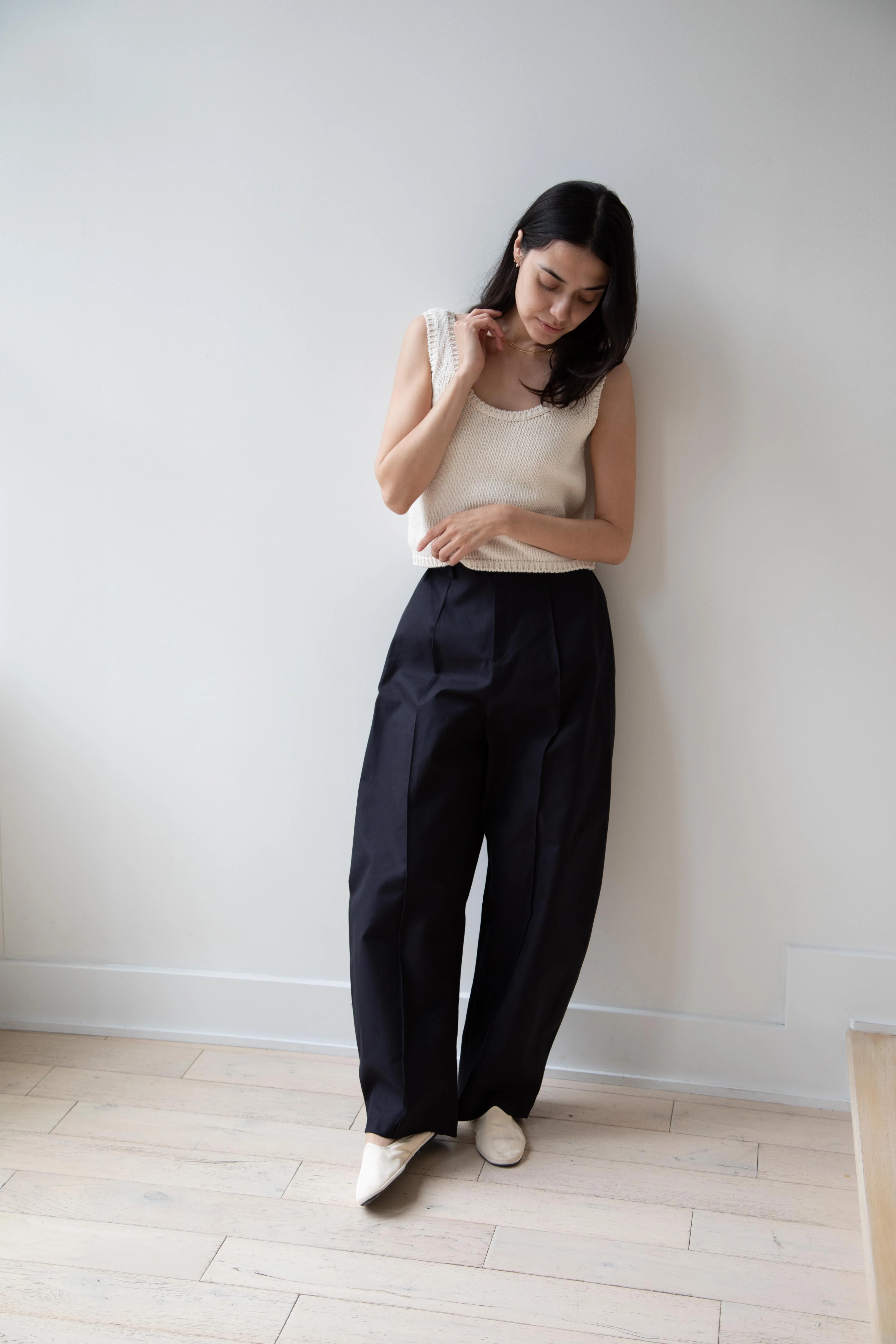 Tenne Handcrafted Modern | Curve Trousers in Black - Image 17