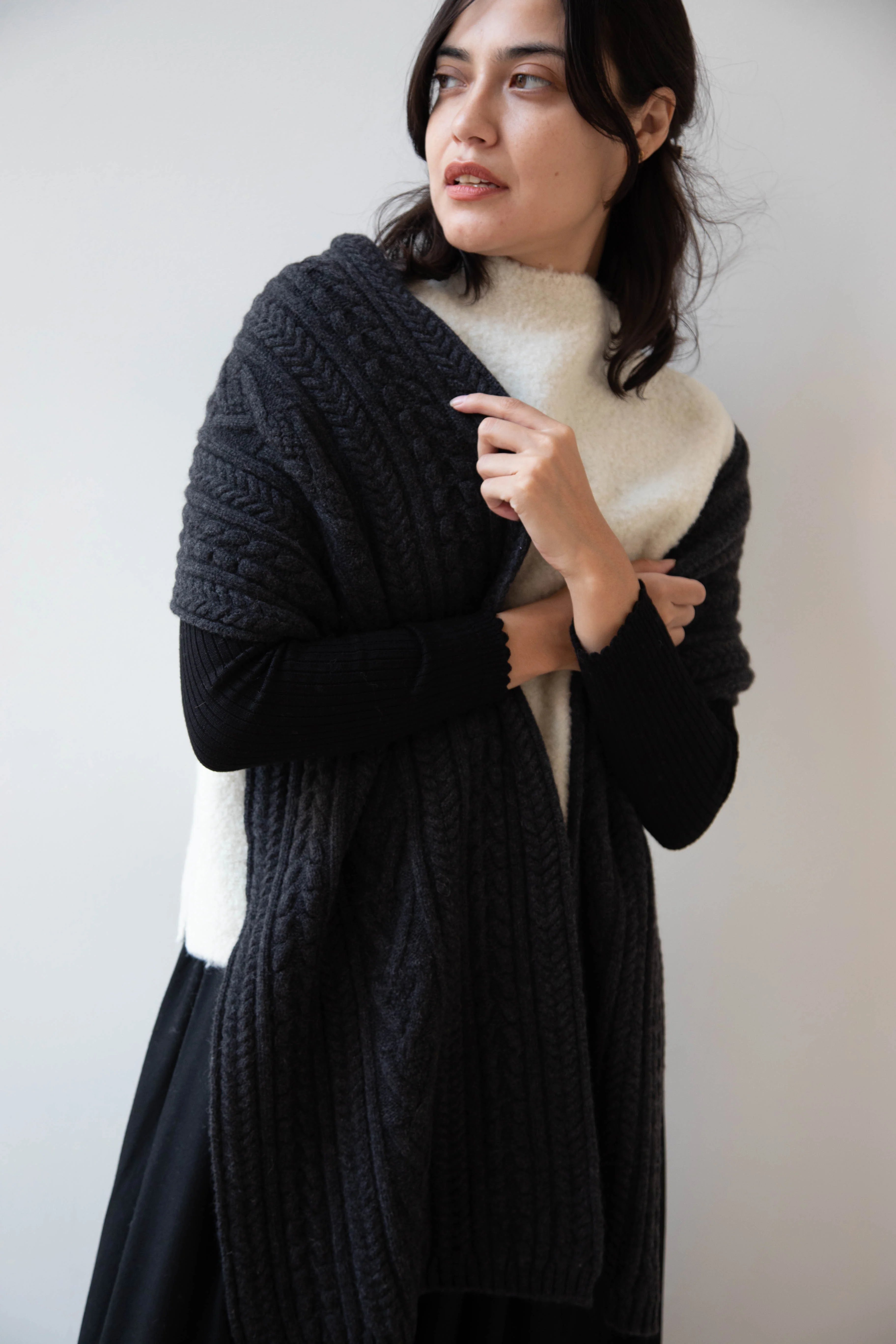 The Loom | Cabled Scarf in Grey - Image 13