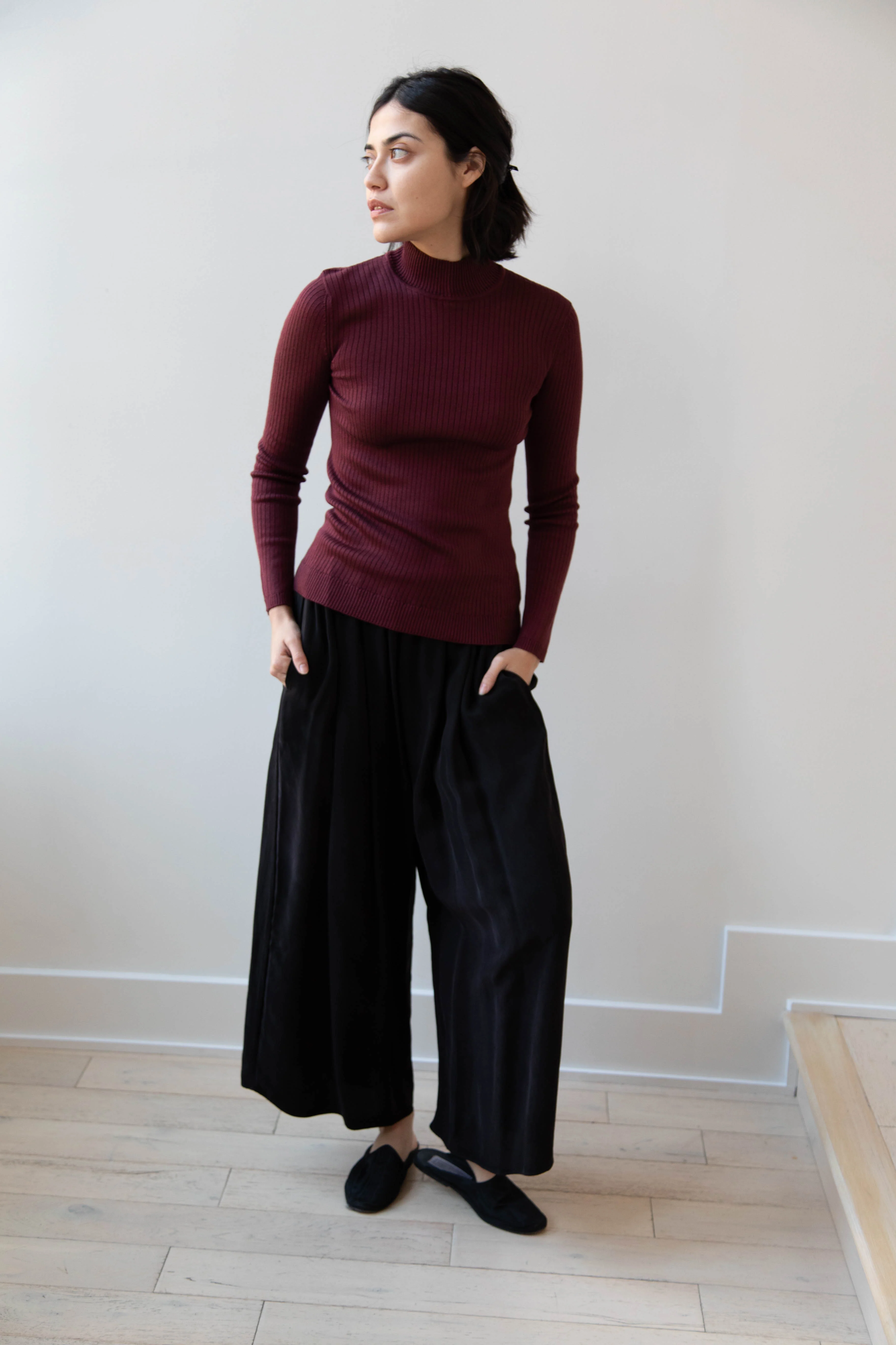 Une Heures | Long Sleeve Mock Neck in Bordeaux - Image 16