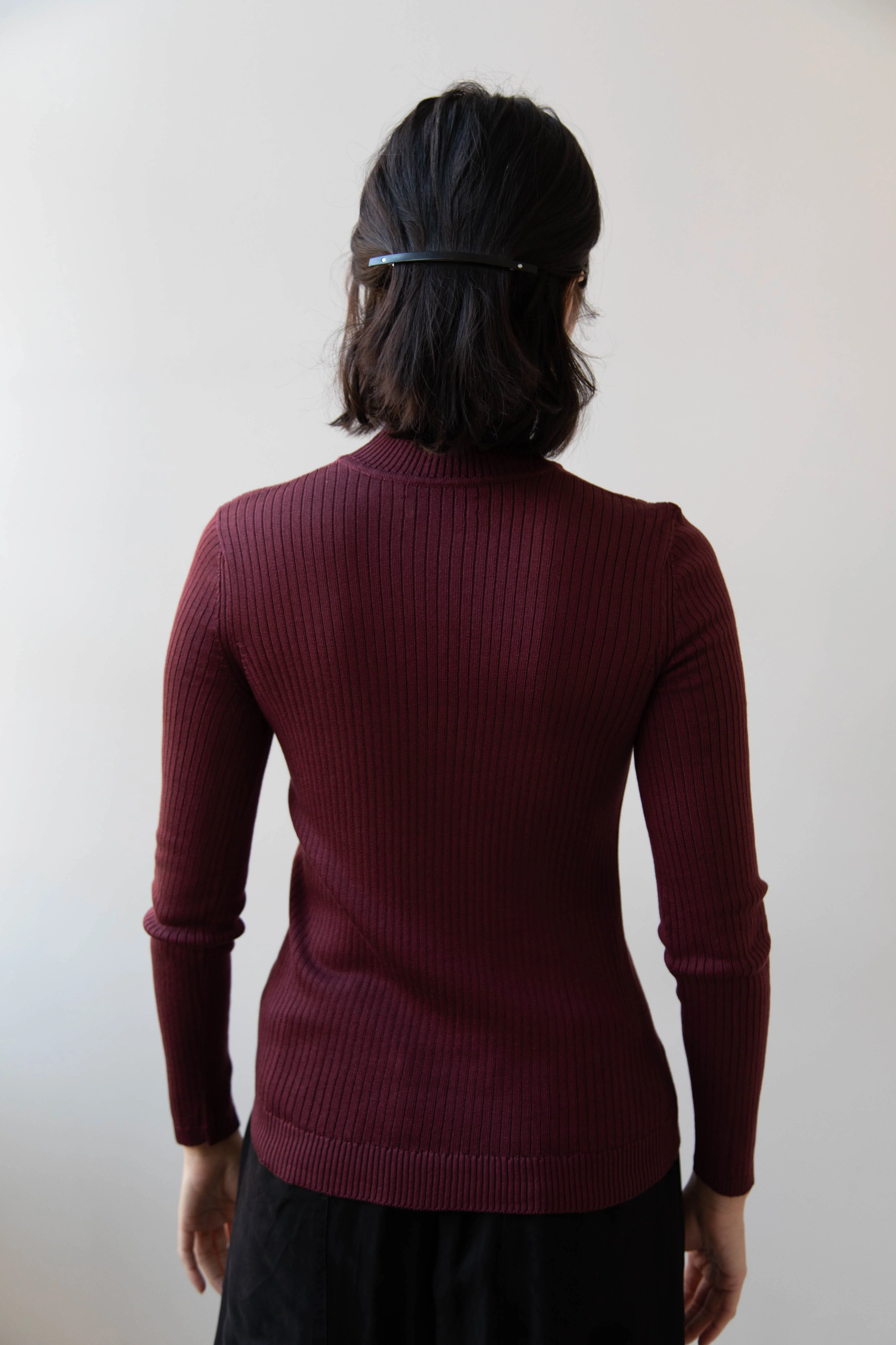 Une Heures | Long Sleeve Mock Neck in Bordeaux - Image 26