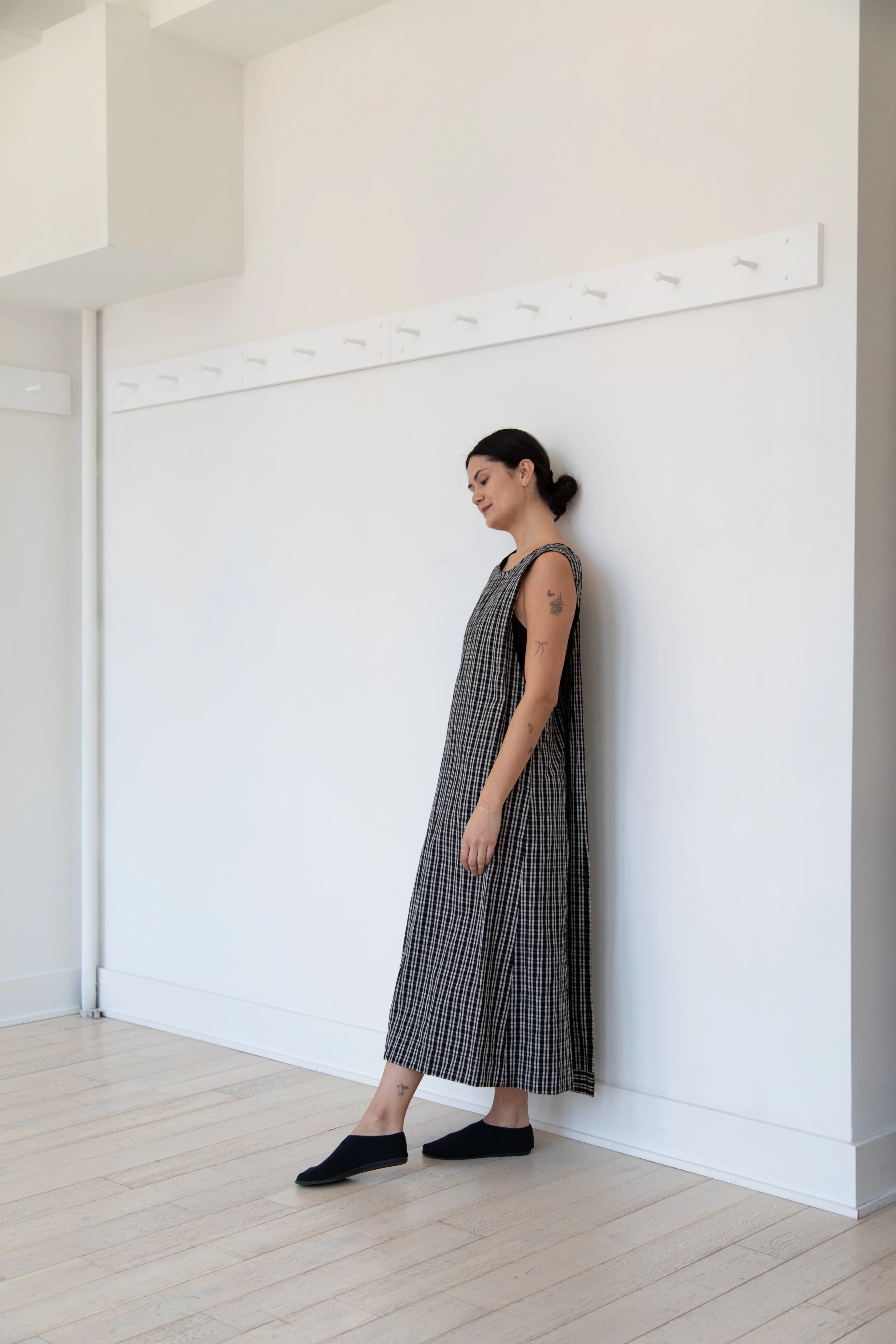 Unkruid | Apron Dress in Black Kelsch Cloth - Image 29