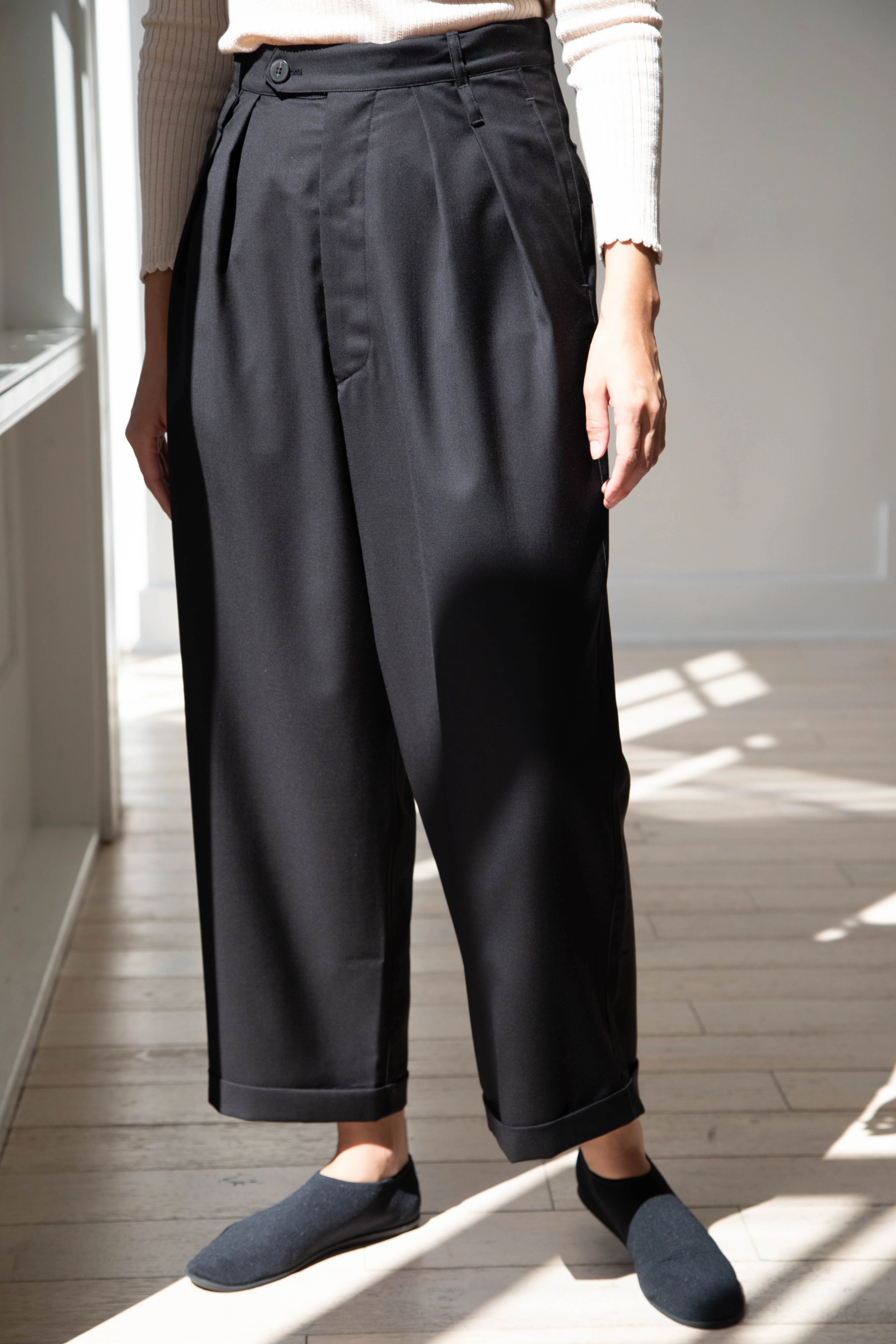 Wright & Doyle | Double Pleat Trousers in Ebony - Image 2